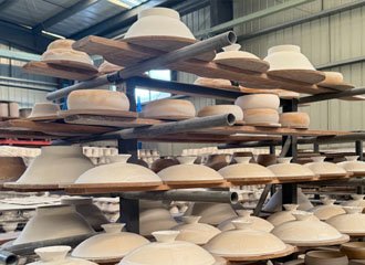 Sodium silicate in ceramic casting and processing showing slip casting 3D printing and tile production applications