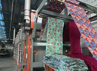 Sodium silicate in textile printing process showing reactive dye fixation with alkali pad and steaming for cellulose fabrics